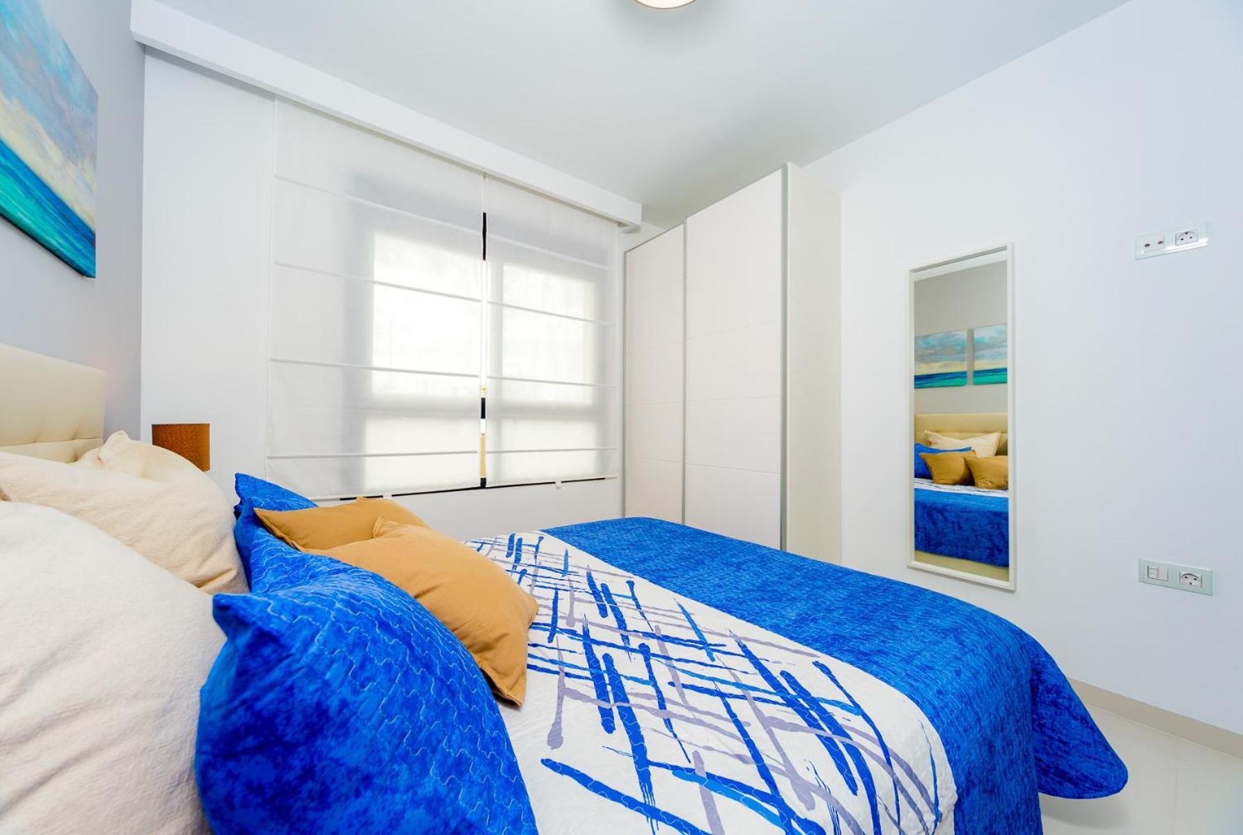 Luxurious 2 Bedroom Apartment Near The Beach Torre de la Horadada Pokój zdjęcie